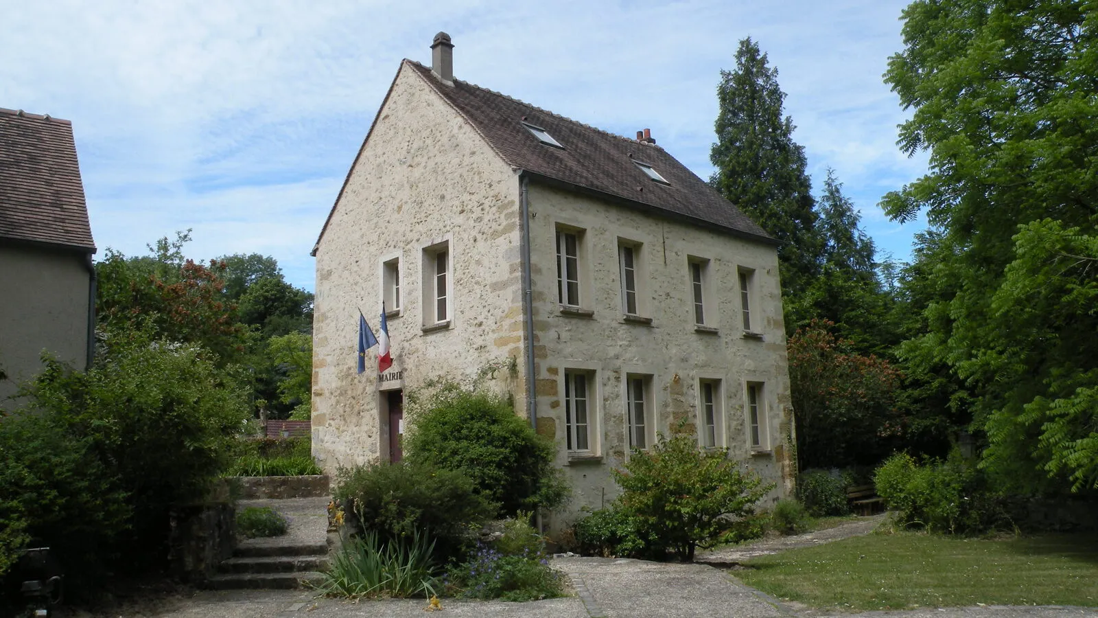 Boisemont, Val-d'Oise (95) — Village résidentiel verdoyant près de Cergy