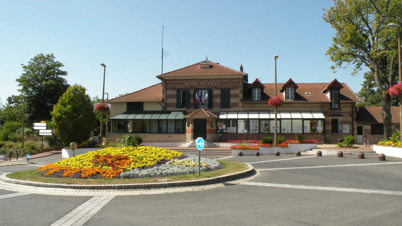 Éragny, Val-d'Oise (95) — Commune familiale de l'agglomération de Cergy-Pontoise