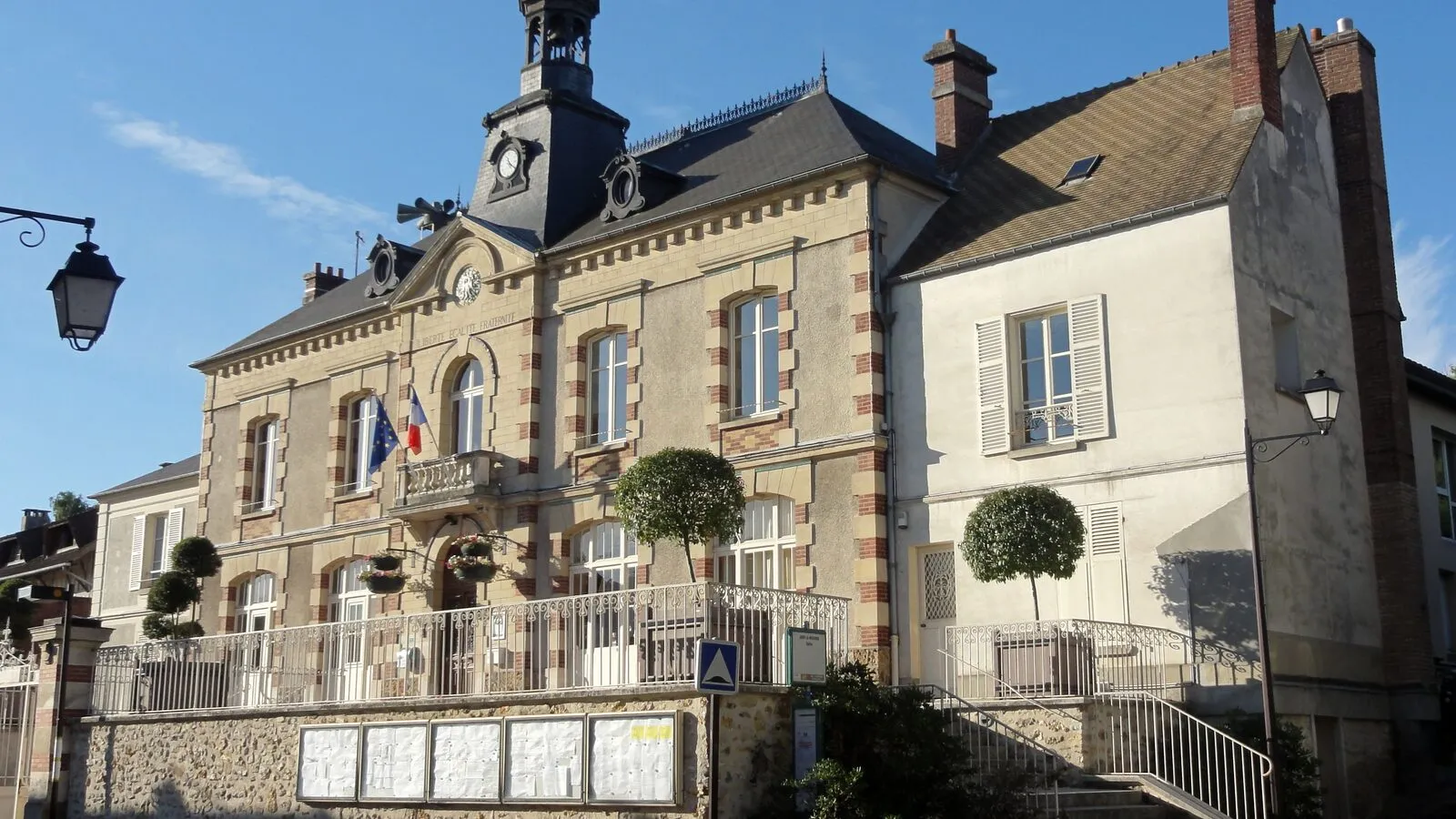 Jouy-le-Moutier, Val-d'Oise (95) — Commune résidentielle des bords de l'Oise